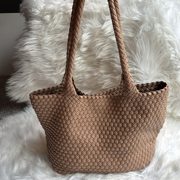 Woven Leather Tote Bag Tan Large Shoulder Magnetic Closure - Picture 3 of 8